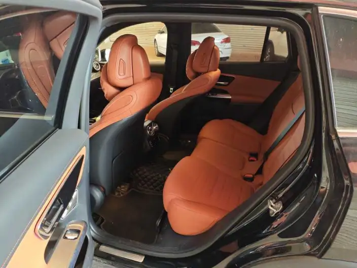 Mercedes-Benz GLC 2024 Model GLC 260 L 4MATIC Dynamic Model 5 seat – фото 8