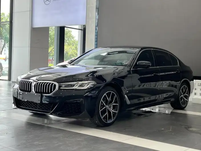 BMW 5 Series 2022 Model Facelift 530Li Exclusive Model M Sports Set – фото 1
