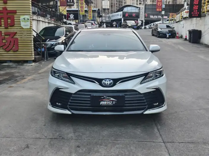 Toyota Camry 2021 Model Hybrid 2.5HGVP Leading version – фото 2