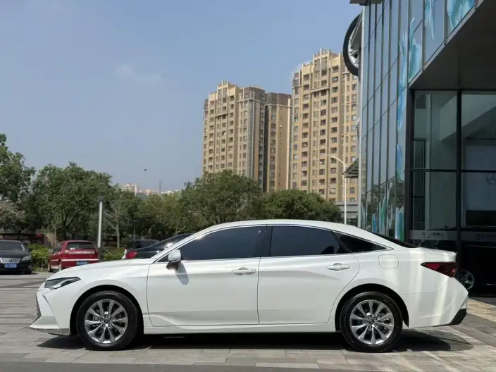 Toyota Avalon 2024 Model 2.0L CVT Enterprising Edition – фото 4