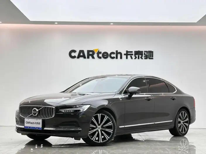Volvo S90 2024 Model B5 Smart Range Deluxe Edition