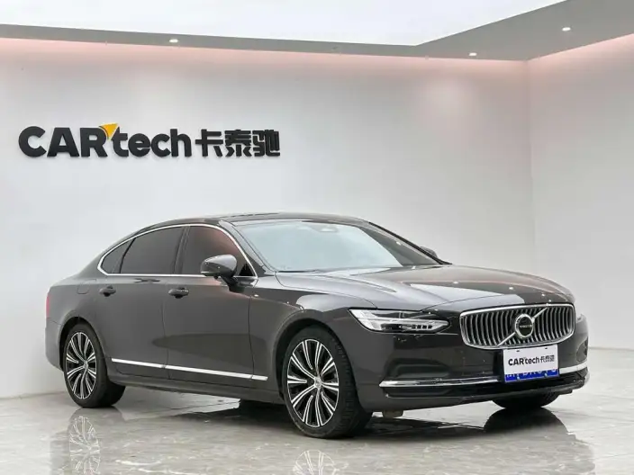 Volvo S90 2024 Model B5 Smart Range Deluxe Edition