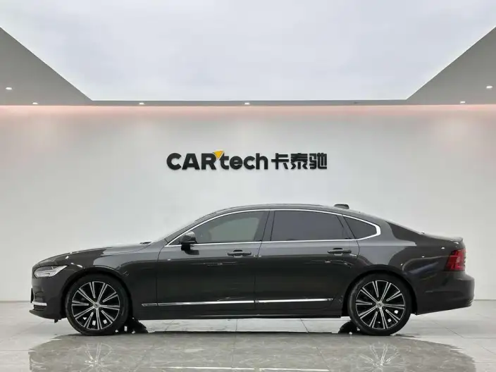 Volvo S90 2024 Model B5 Smart Range Deluxe Edition