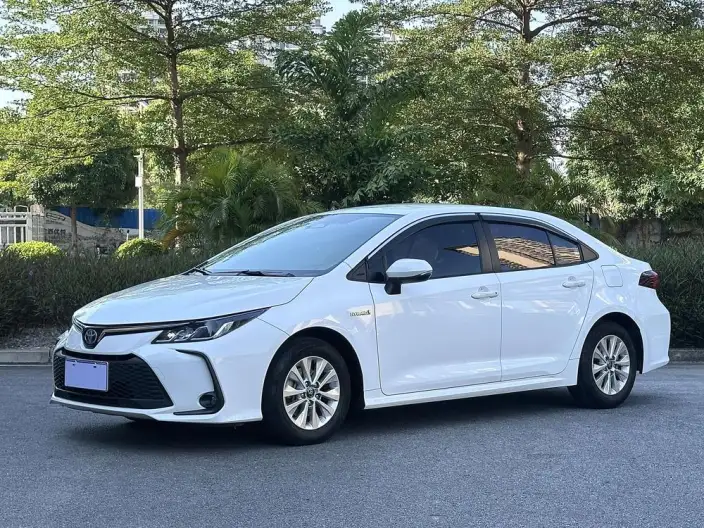 Toyota Corolla 2023 Model Intelligent Hybrid 1.8L E-CVT Pioneer Edition – фото 1