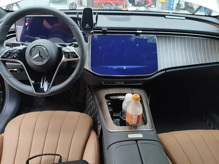 Mercedes-Benz E-Class 2025 Model E 300 L Fashion Model sedan – фото 5