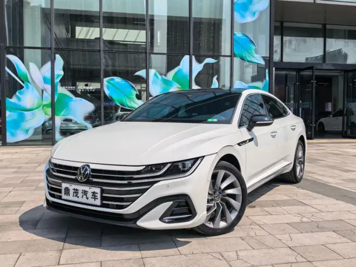 Volkswagen CC 2023 Model 380TSI Eye-catching version – фото 1