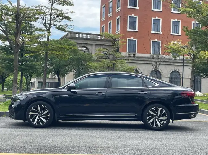 Volkswagen Passat 2022 Model 330TSI Starry sky Deluxe Edition – фото 4