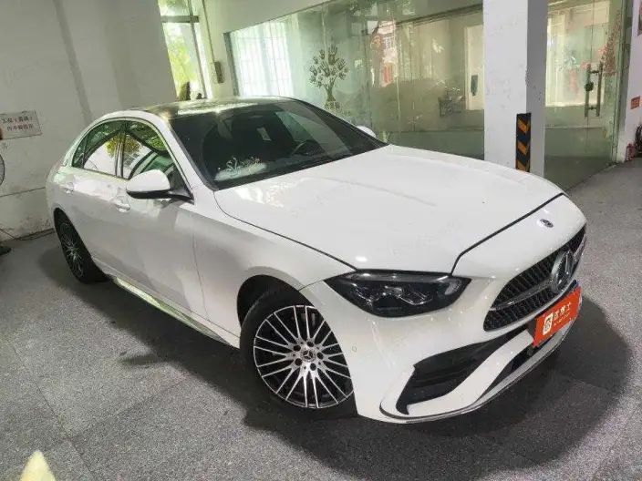 Mercedes-Benz C-Class 2024 Model C 260 L Sports Edition – фото 2