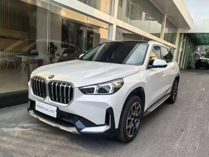 BMW X1 2026 Model sDrive25Li X Design Set – фото 1