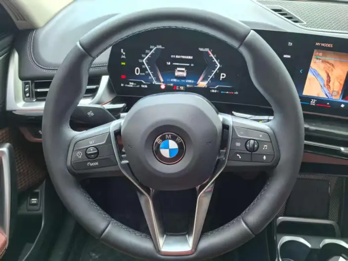 BMW X1 2026 Model sDrive25Li X Design Set – фото 7