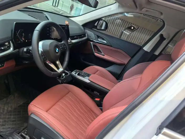BMW X1 2026 Model sDrive25Li X Design Set – фото 8