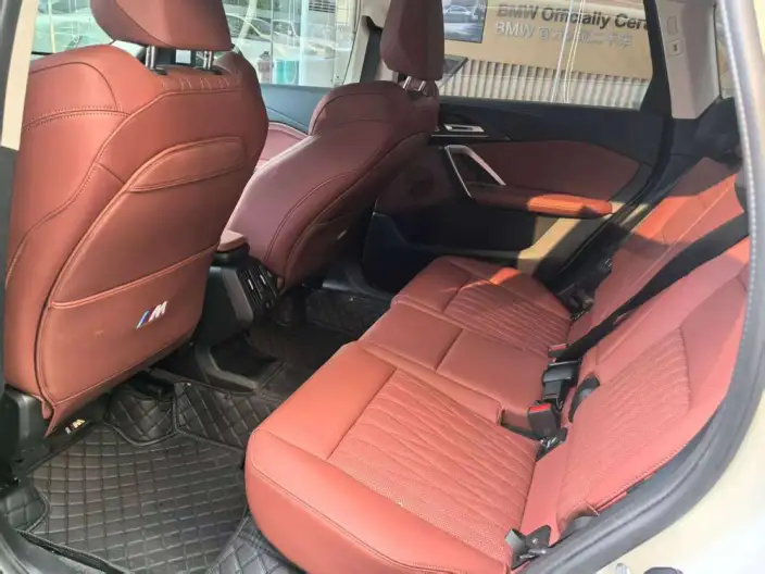 BMW X1 2026 Model sDrive25Li X Design Set – фото 9
