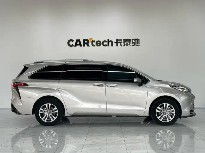 Toyota Sienna 2021 Model 2.5L Hybrid Supreme Edition – фото 8