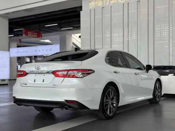 Toyota Camry 2023 Model 2.5Q Ultimate Edition – фото 7