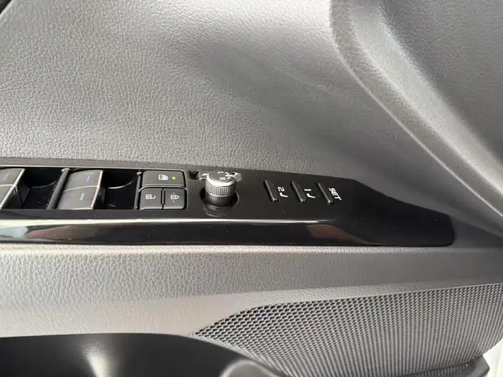 Toyota Camry 2023 Model 2.5Q Ultimate Edition – фото 9