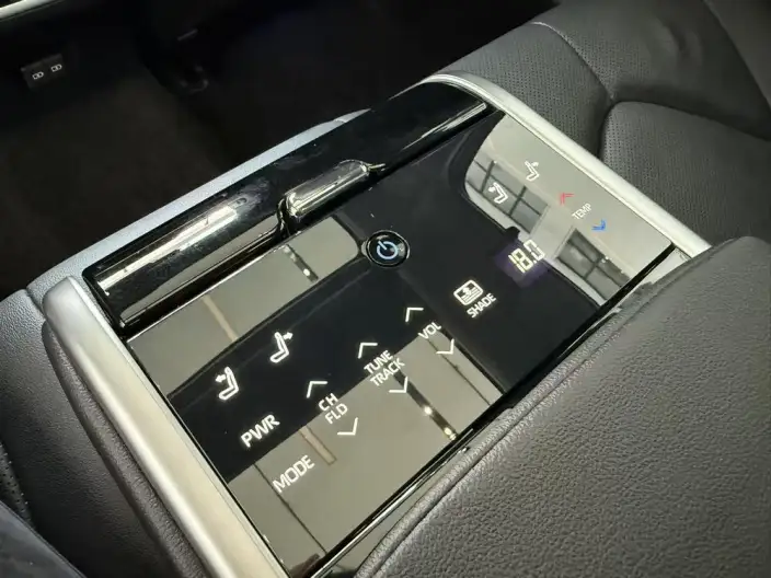 Toyota Camry 2023 Model 2.5Q Ultimate Edition – фото 10