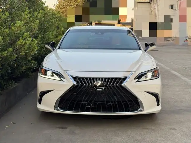 Lexus ES 2022 Model 200 Superior Edition