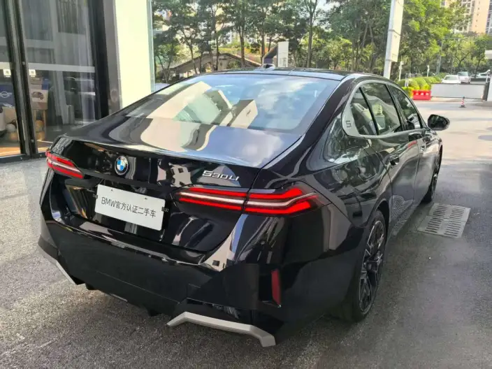 BMW 5 Series 2025 Model Facelift 530Li Exclusive Model M Sports Set – фото 4