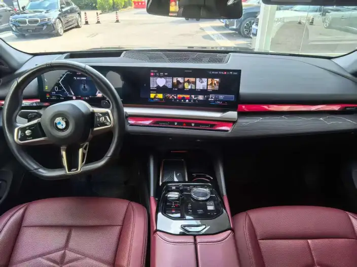 BMW 5 Series 2025 Model Facelift 530Li Exclusive Model M Sports Set – фото 6