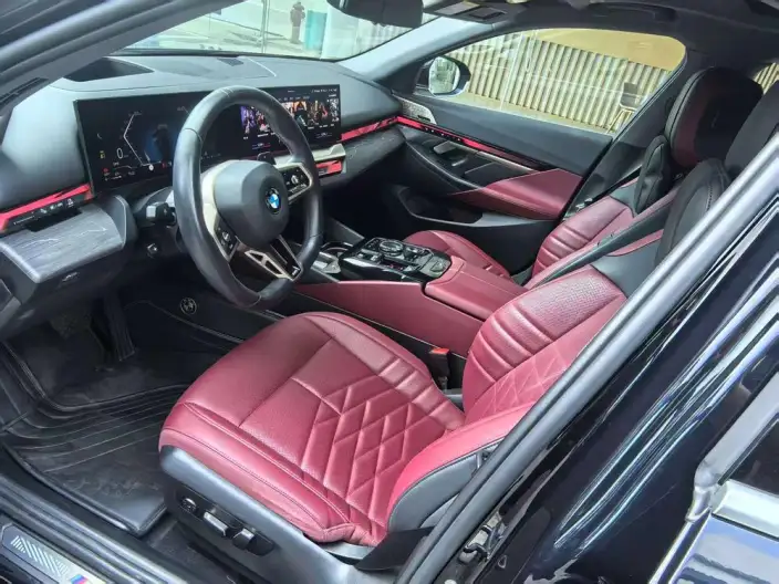 BMW 5 Series 2025 Model Facelift 530Li Exclusive Model M Sports Set – фото 9
