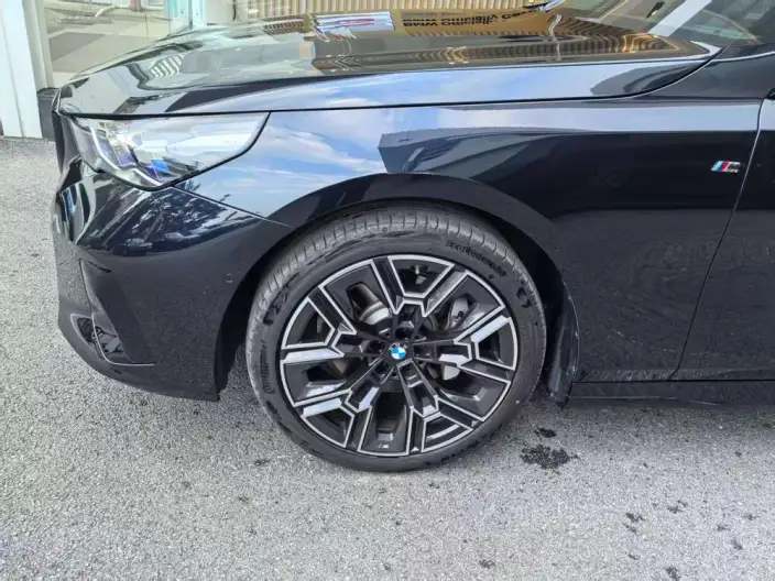 BMW 5 Series 2026 Model 530Li Exclusive Model M Sports Set – фото 5