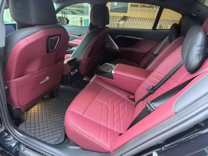 BMW 5 Series 2026 Model 530Li Exclusive Model M Sports Set – фото 10