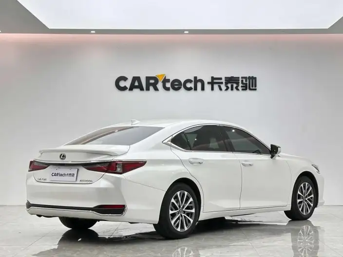 Lexus ES 2022 Model 300h Superior Edition – фото 7