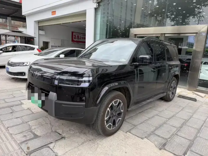 Titan 7 PHEV 2025 Model 200KM 2WD Max Edition