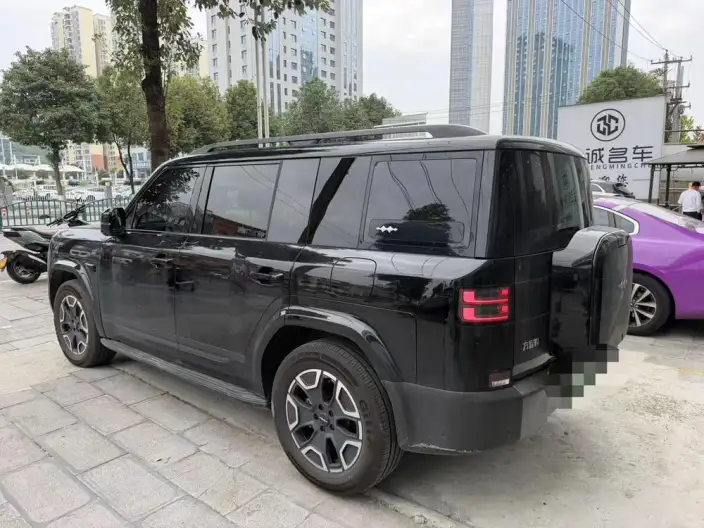 Titan 7 PHEV 2025 Model 200KM 2WD Max Edition