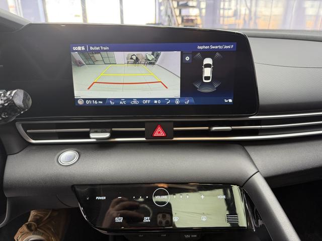Hyundai Elantra 2022 1.5L CVT LUX Premium – фото 10