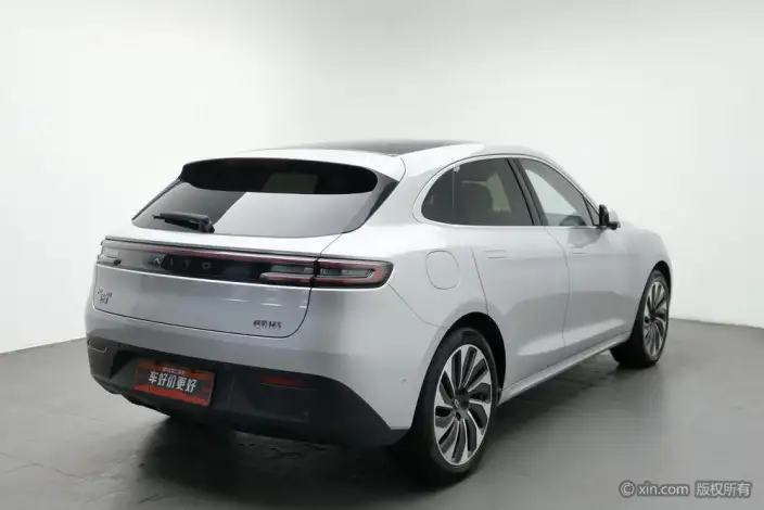 Aito M5 2022 Model Extended Range 4WD Flagship Edition