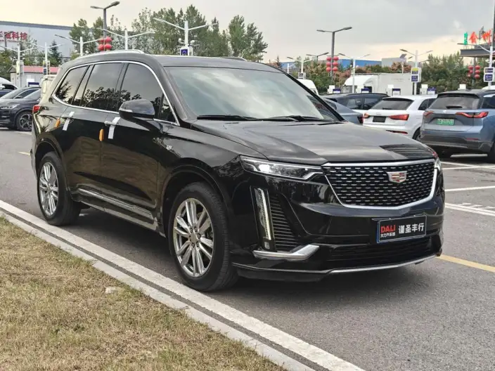 Cadillac XT6 2022 Model 2.0T VII seat 2WD Luxury Model – фото 3