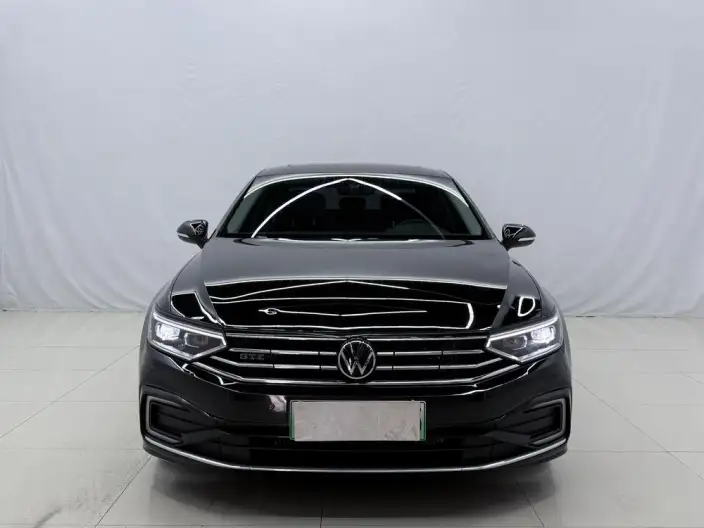 Volkswagen Magotan PHEV 2022 Model Luxury Model – фото 2