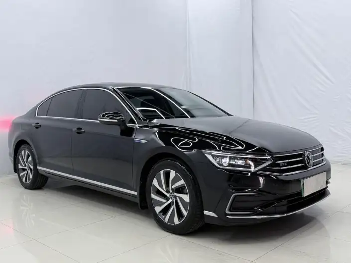 Volkswagen Magotan PHEV 2022 Model Luxury Model – фото 3