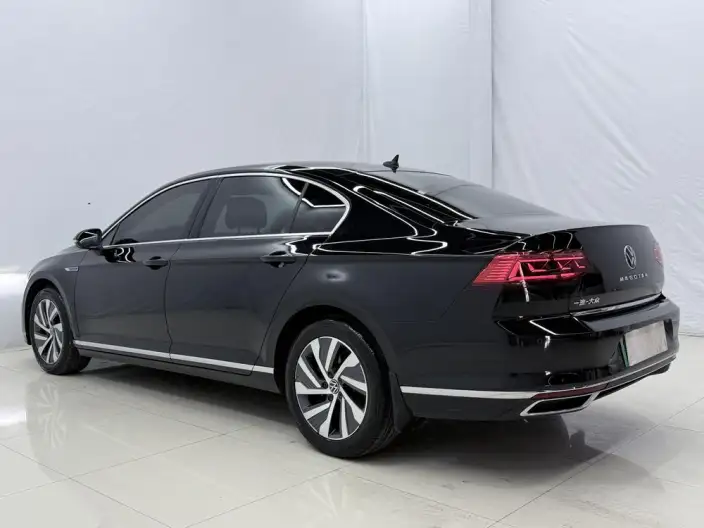 Volkswagen Magotan PHEV 2022 Model Luxury Model – фото 4