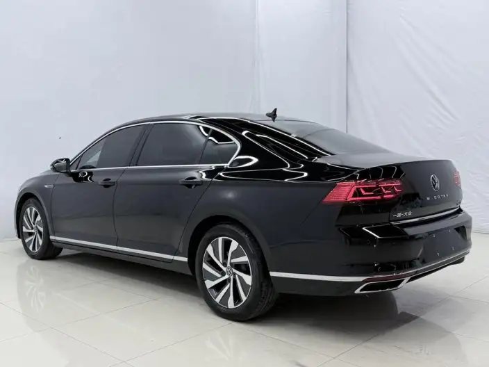 Volkswagen Magotan PHEV 2022 Model Luxury Model – фото 4