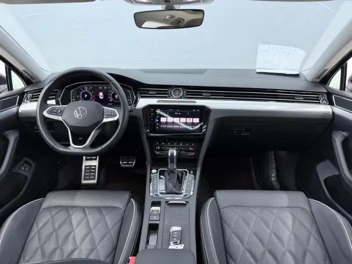 Volkswagen Magotan PHEV 2022 Model Luxury Model – фото 9