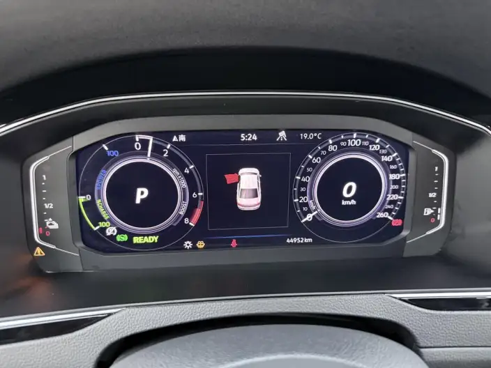 Volkswagen Magotan PHEV 2022 Model Luxury Model – фото 10