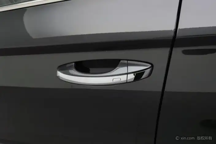 Volkswagen Tharu 2023 Model 300TSI 2WD Full Moon Edition – фото 10