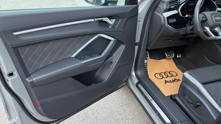 AUDI Q3 2026 Model quattro 45th Anniversary Collector Edition Edition 40 TFSI Fashion Dynamic Model – фото 9
