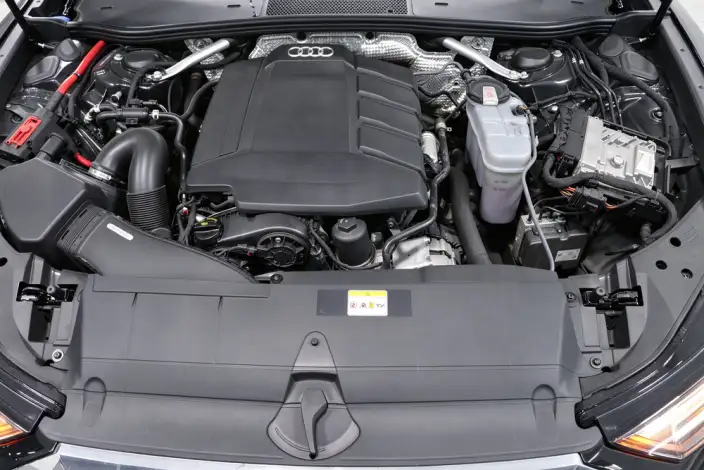 Audi A6L 2022 Model 45 TFSI quattro Exclusive Dynamic Model – фото 6