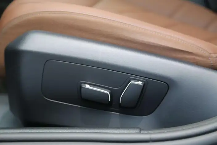 BMW 5 Series 2024 Model 530Li Leading Model M Sports Set – фото 10