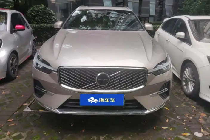 Volvo XC60 PHEV 2025 Model T8 4WD Long Battery Life Pro Smart Range Deluxe Edition