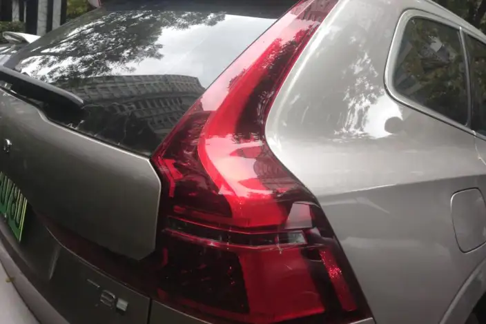 Volvo XC60 PHEV 2025 Model T8 4WD Long Battery Life Pro Smart Range Deluxe Edition – фото 6