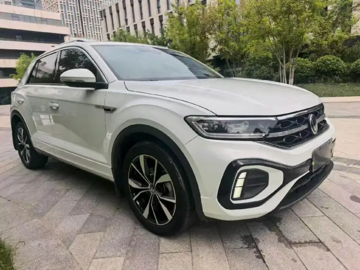 Volkswagen T-Roc 2023 Model 300TSI DSG Chenguang Edition – фото 3