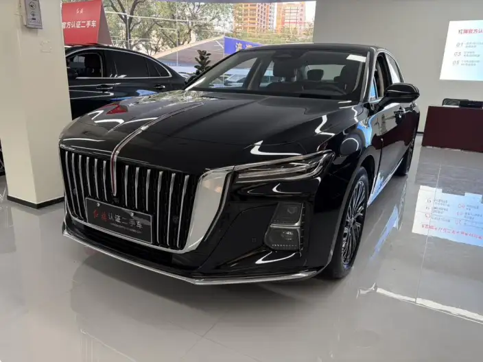 Hongqi H5 2025 Model 2.0T Automatic Flag Enjoy Edition