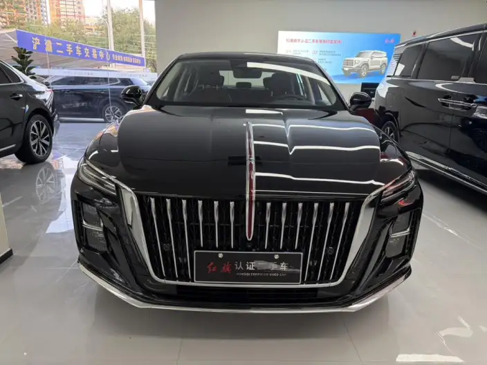 Hongqi H5 2025 Model 2.0T Automatic Flag Enjoy Edition