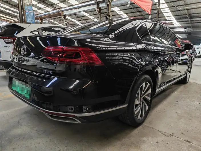 Volkswagen Magotan PHEV 2022 Model Luxury Model – фото 6