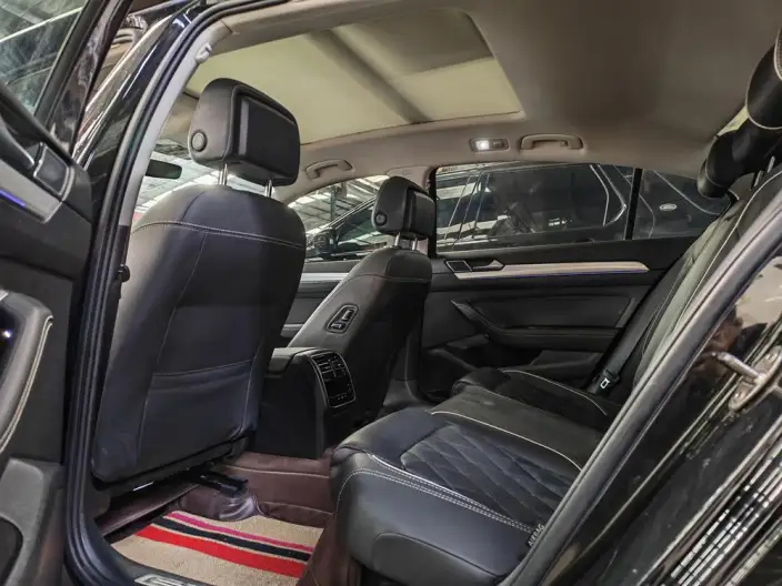 Volkswagen Magotan PHEV 2022 Model Luxury Model – фото 9