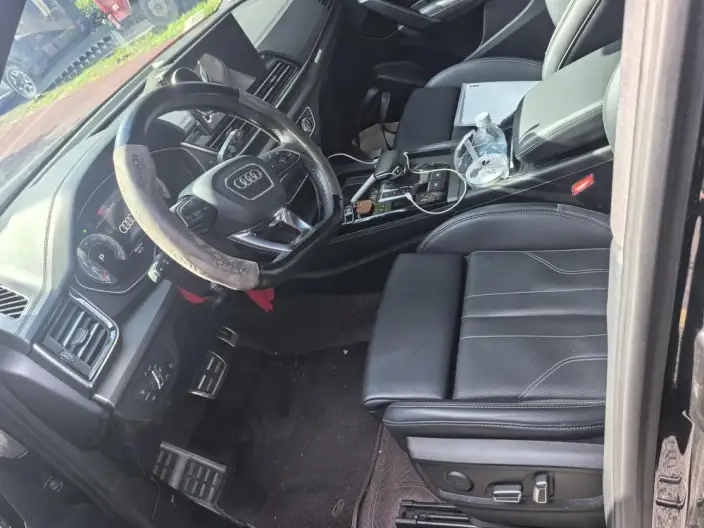 Audi Q5L 2023 Model 40T Luxury Dynamic Model – фото 8